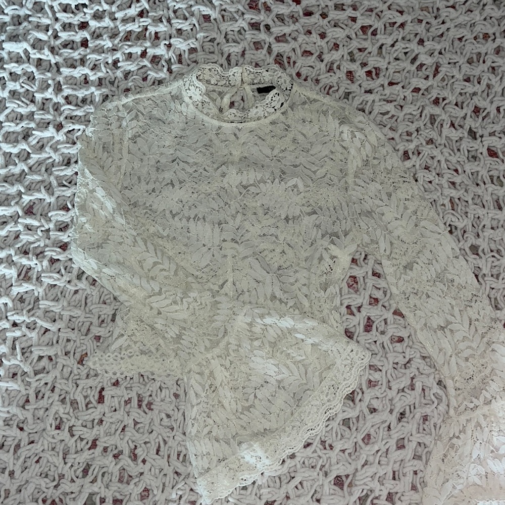 Forever 21 S off white lace long sleeve mock neck crop top blouse